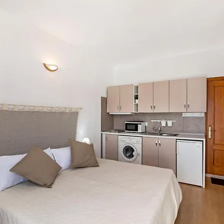 Estudio 3 Costa Adeje Апартаменты *